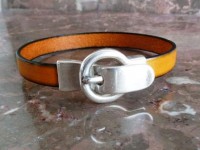 Pulseira simples com uma volta - fecho fivela